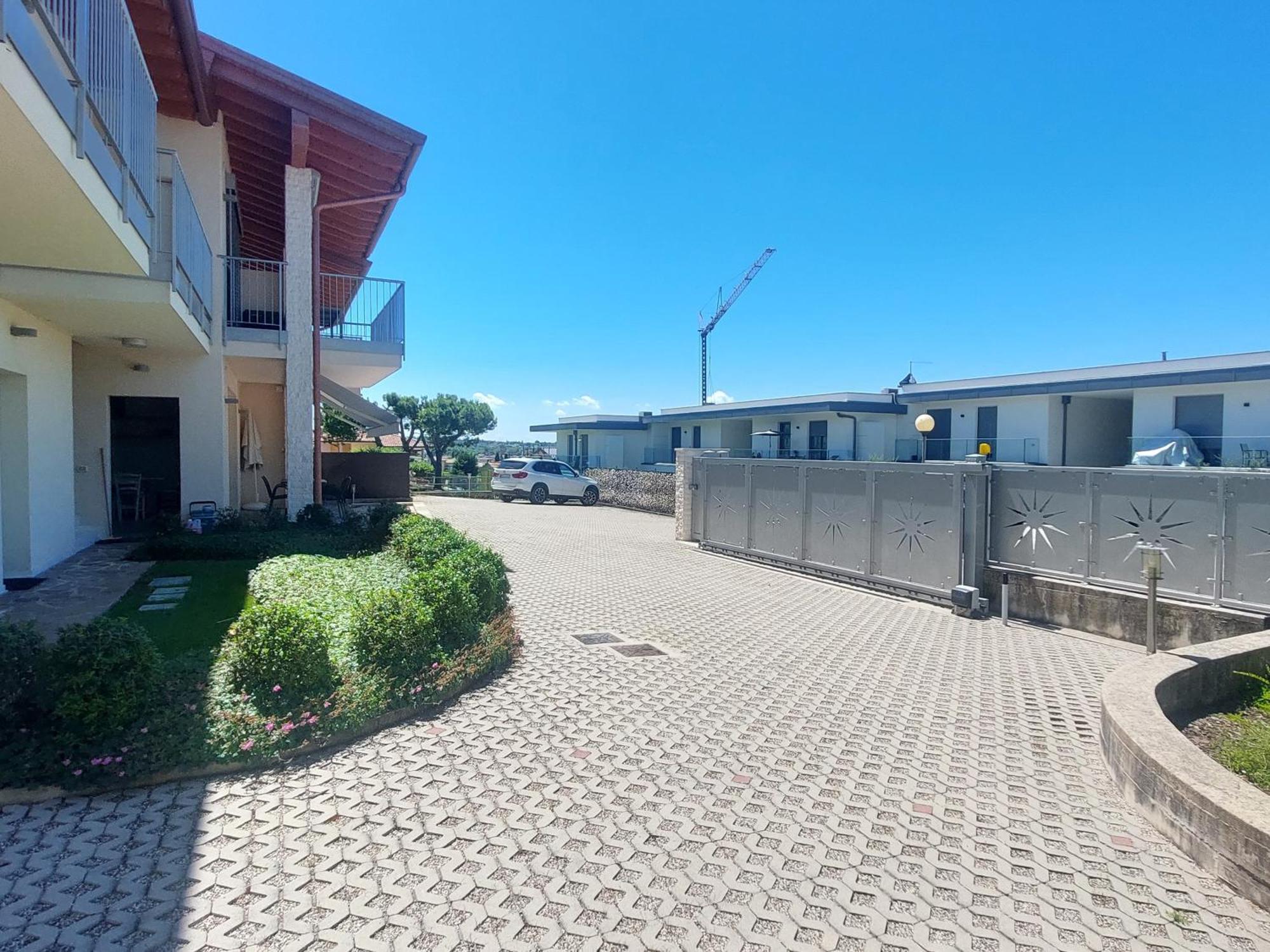 Apartment Brezza Di Lago - Regarda Travel Lazise Kültér fotó